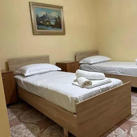 Moa Apartment Central 2Br Tirana Exterior photo
